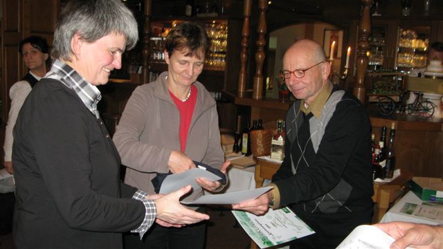 ../Images/Auswertungsveranstaltung VKRL 2011 im Stadtstadion 049.jpg